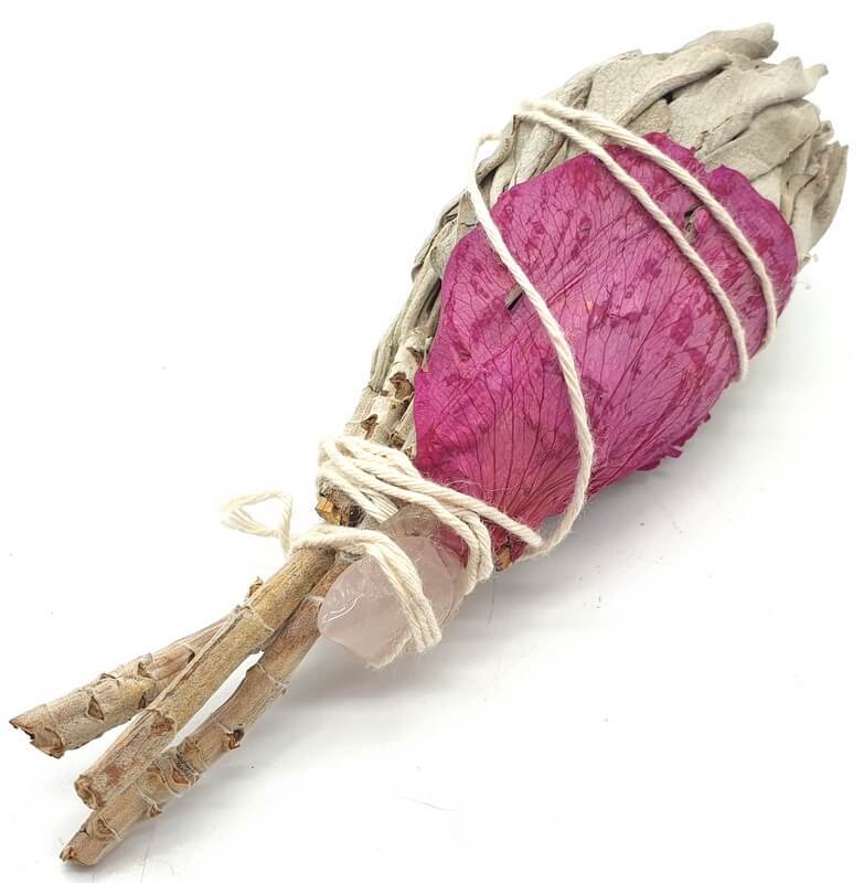 Smudge Salvia Bianca 'Spirito d'amore' con petalo di Rosa e pietra di Quarzo Rosa